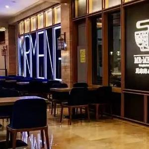 明星扎堆开餐厅，并非“割韭菜”这么简单！