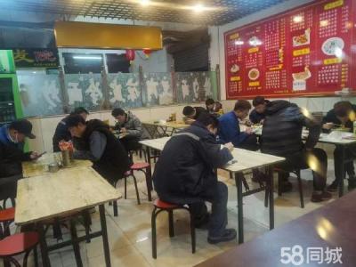 因孩子上学现转让经营快四年拉面馆