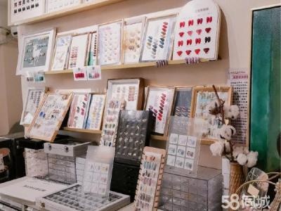 经营六年网红美甲店客源成熟保