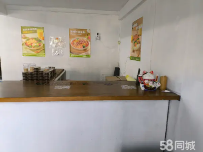 个人直转 稳定客源 太原街主路超大门头大牌轻食店转让