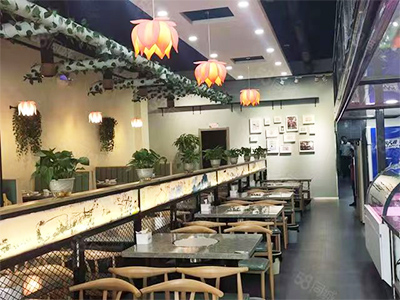 开发区万国公馆餐饮店出兑