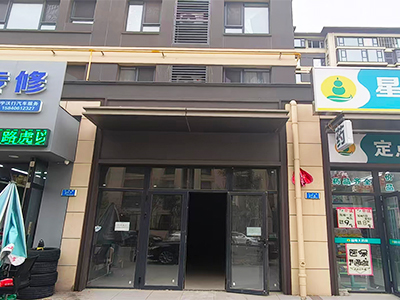 钻石湾临街空铺出租可打二层