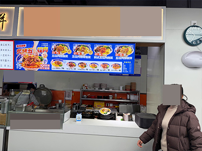 金州嘉睿美食城档口转让~租金月付