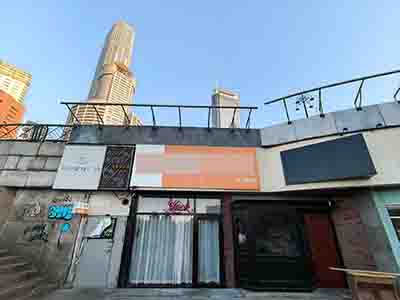 胜利广场一层原台球棋牌出租出兑（租金可谈）