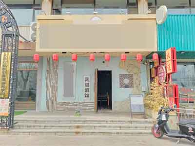 开发区红梅临街纯一层酒吧转让